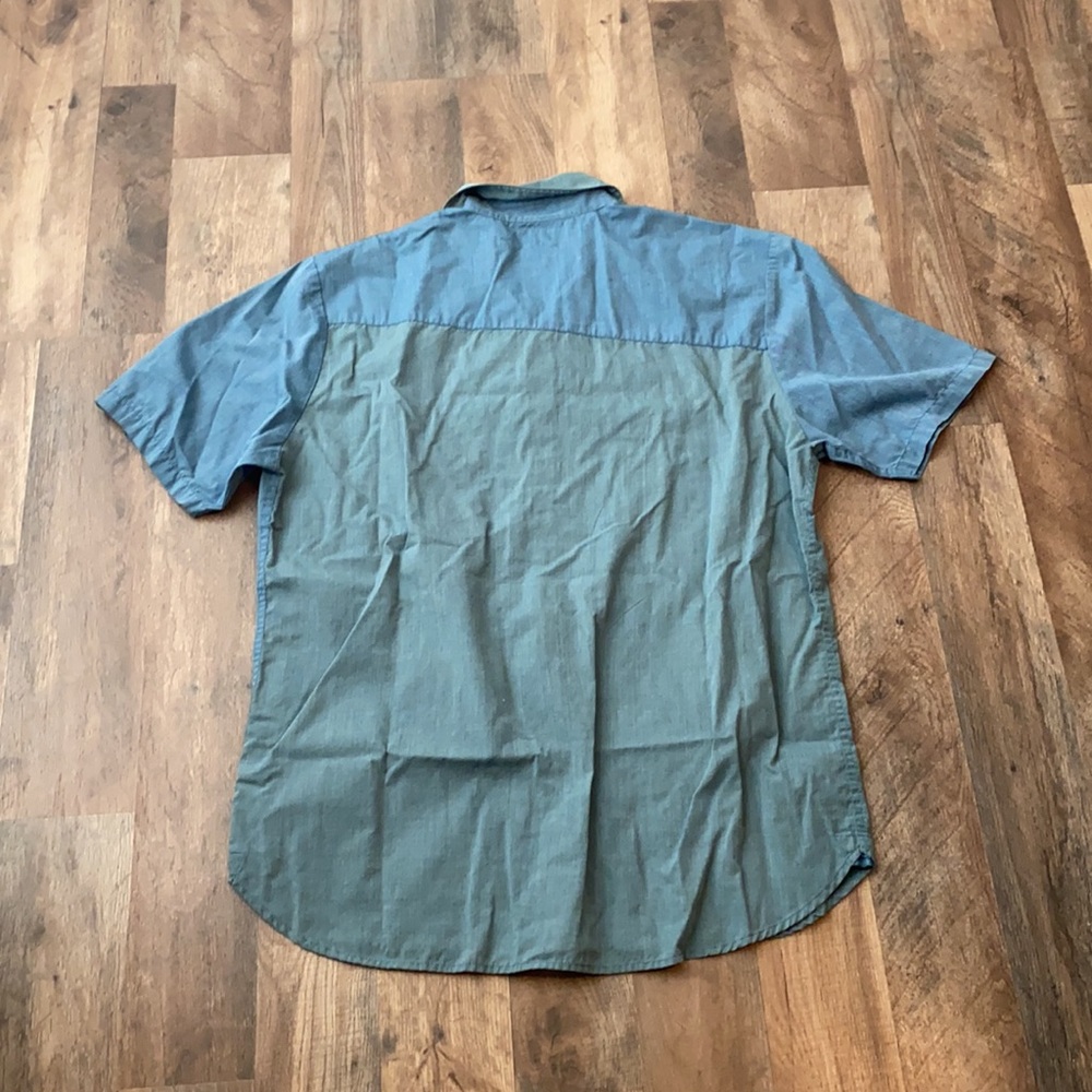 L Classic Fit Color Block Volcom Button Down Shirt - image 2